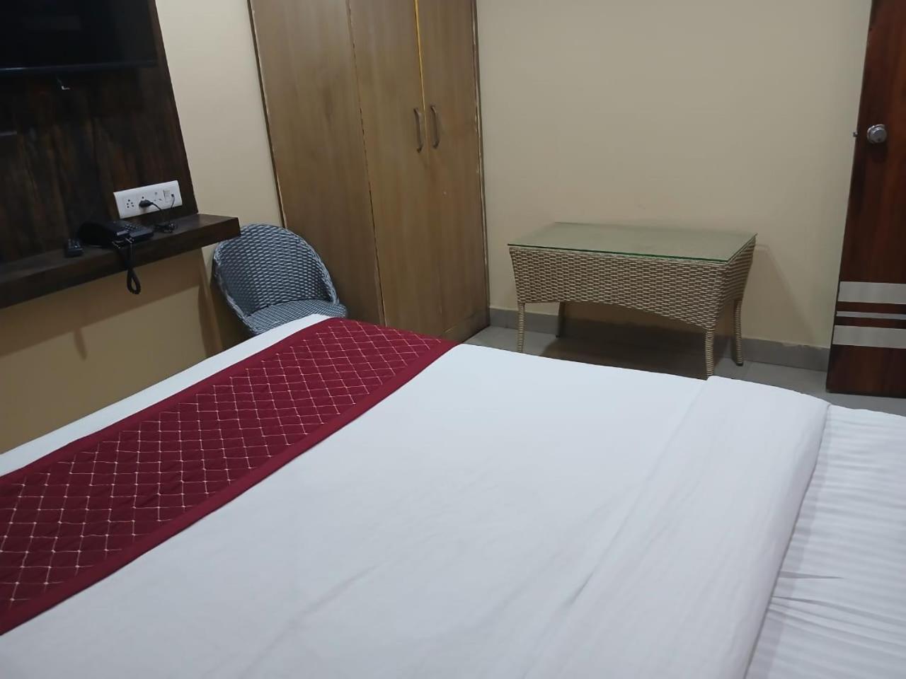 Blossoms Room Holiday Inn- Lakdikapul Hajdarábád Exteriér fotografie